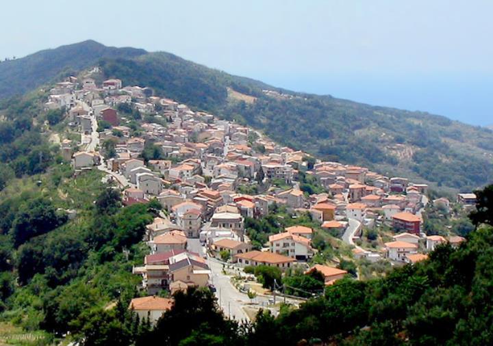 images Lettera a Tito, "Scrittori calabresi di tutto il mondo unitevi a San Mango d’Aquino"