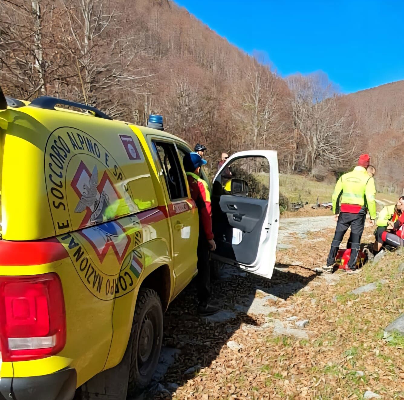 Monti dell’Orsomarso, biker scivola e batte la spalla: interviene il soccorso alpino images Monti dell’Orsomarso, biker scivola e batte la spalla: interviene il soccorso alpino