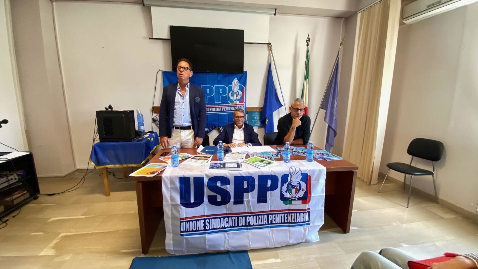 Carcere di Catanzaro, l’Uspp “Personale in sofferenza, servono nuove assunzioni”
images Carcere di Catanzaro, l’Uspp “Personale in sofferenza, servono nuove assunzioni”