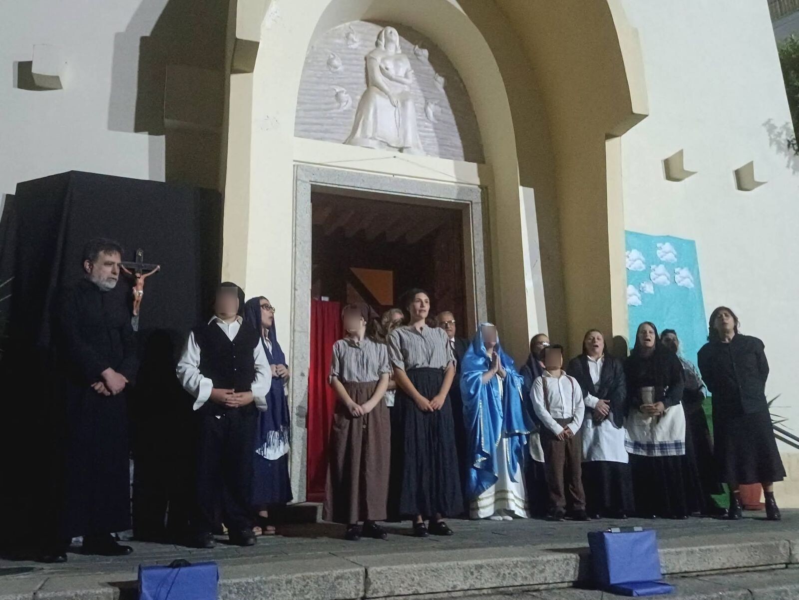 images Grande successo per “Fatima - Storia di una presenza”: il Teatro Spirituale emoziona Catanzaro
