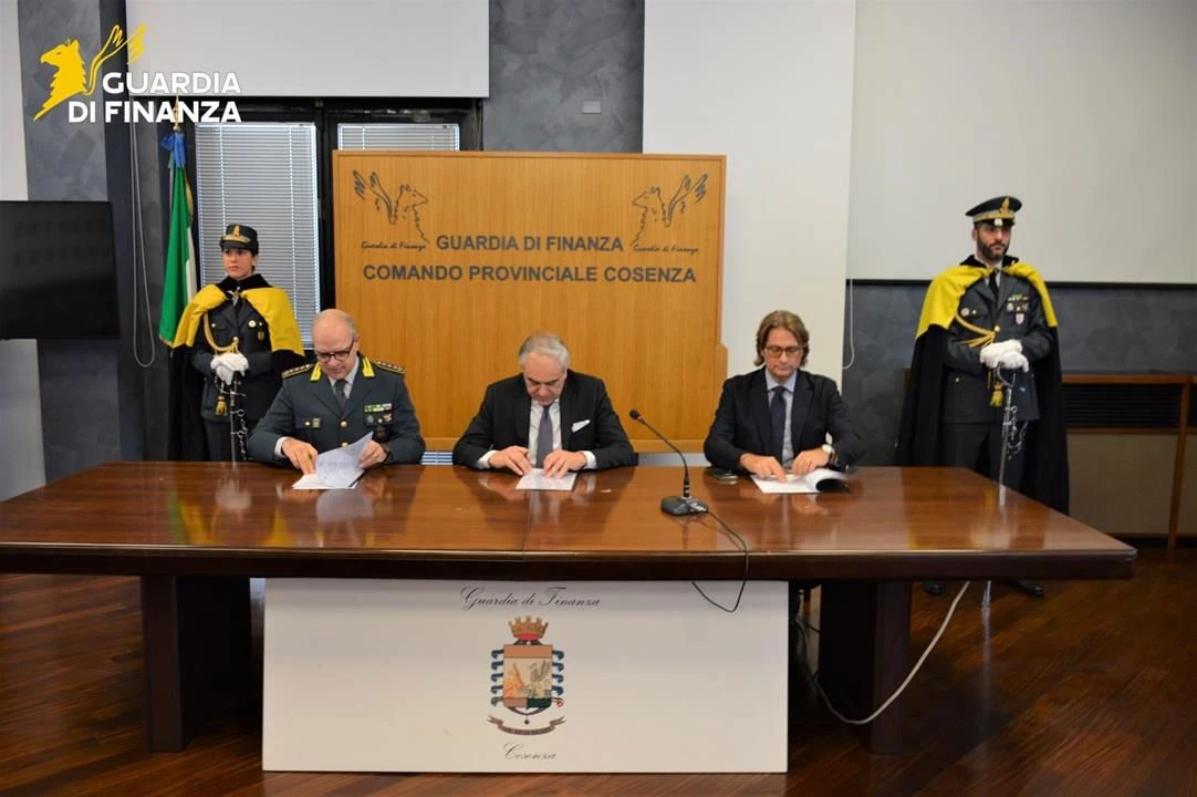 Procura di Paola, Gdf e Agenzia delle Entrate siglano un accordo contro i gravi illeciti di carattere penal-tributario 