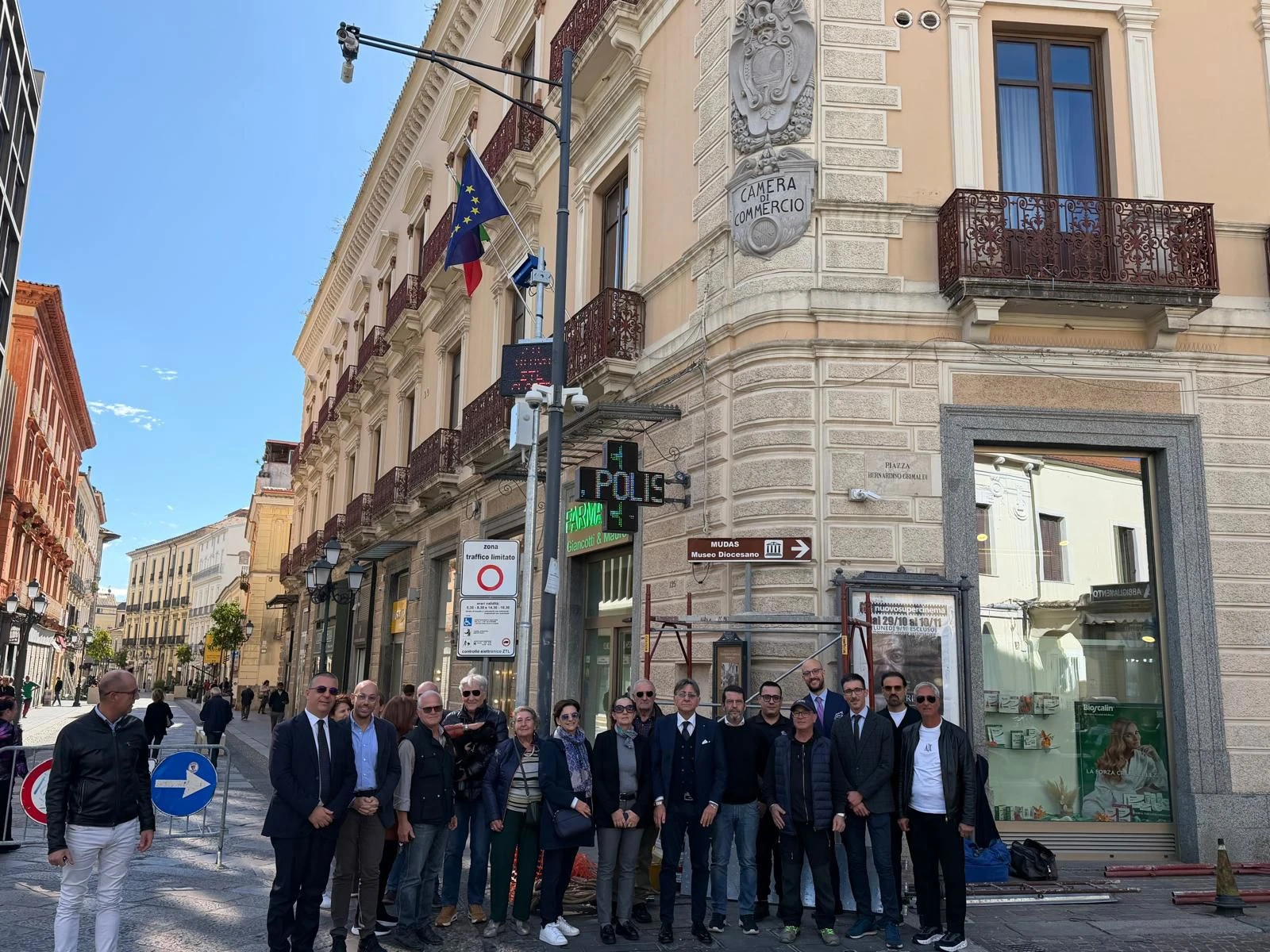 Camera di Commercio, restituito alla città lo stemma storico restaurato