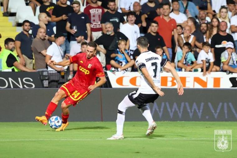 Serie BKT, CATANZARO vs CARRARESE: 3-1 finale. Prima vittoria delle Aquile images Serie BKT, CATANZARO vs CARRARESE: 3-1 finale. Prima vittoria delle Aquile