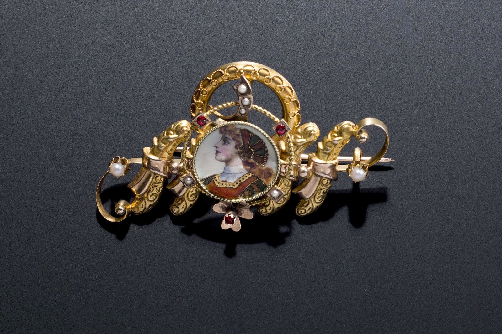 images “Il Tempo dell’Oro” al Tarì: la Maison G.B. Spadafora tra i protagonisti della mostra sull’evoluzione del gioiello italiano (1800-2000)
