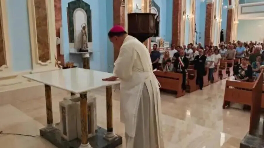 Monsignor Maniago a Sersale per la dedicazione dell'altare della restaurata chiesa di Sant'Anna images Monsignor Maniago a Sersale per la dedicazione dell'altare della restaurata chiesa di Sant'Anna