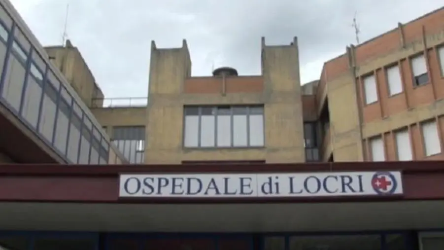 Ospedale di Locri, Dem Calabria: "Grave la mancanza di lenzuola per i ricoverati nel reparto di Medicina" images Ospedale di Locri, Dem Calabria: "Grave la mancanza di lenzuola per i ricoverati nel reparto di Medicina"