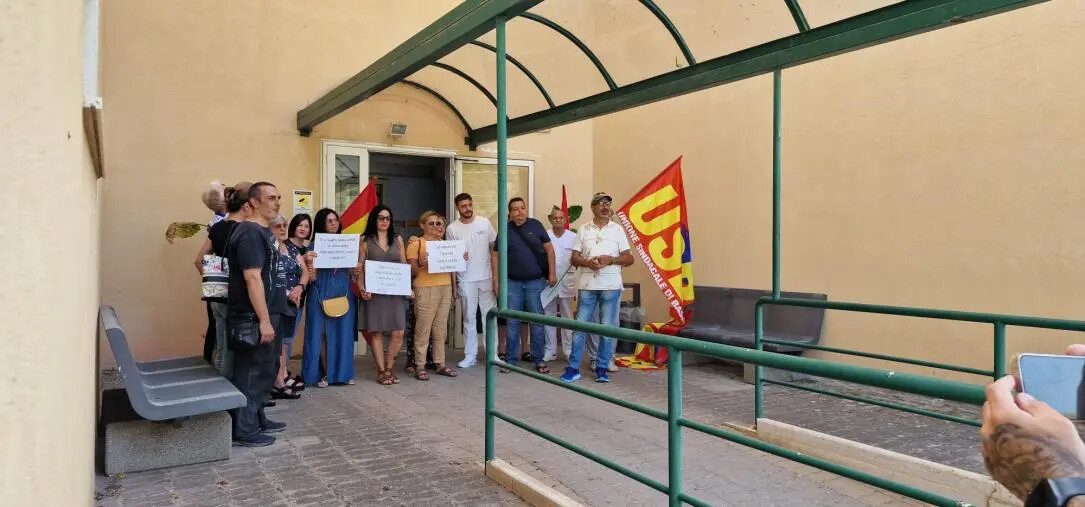 USB Catanzaro occupa la struttura sanitaria di Fondazione Karol Betania images USB Catanzaro occupa la struttura sanitaria di Fondazione Karol Betania