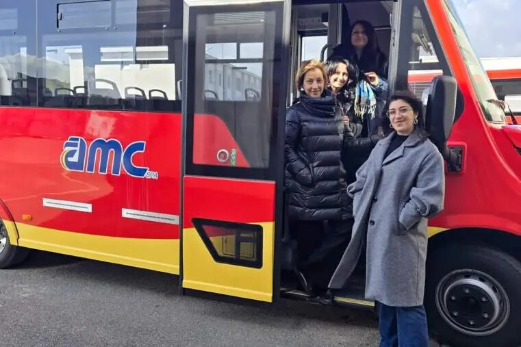 images Bus gratuiti per la festa delle donne, la soddisfazione di tre gruppi consiliari di Catanzaro