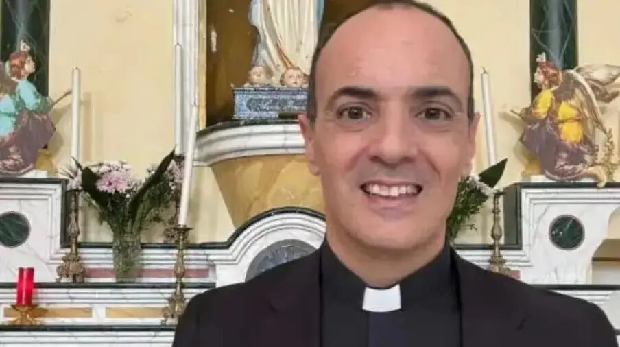 images Don Francesco Cristofaro a Schiavonea: incontro su disabilità e presentazione del libro “Le vie di Maria”