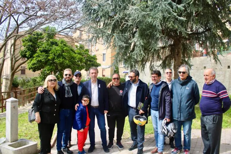 images Inaugurato Parco Longo, Bosco: "Con Patto di Collaborazione restituita alla cittadinanza un'area di socialità