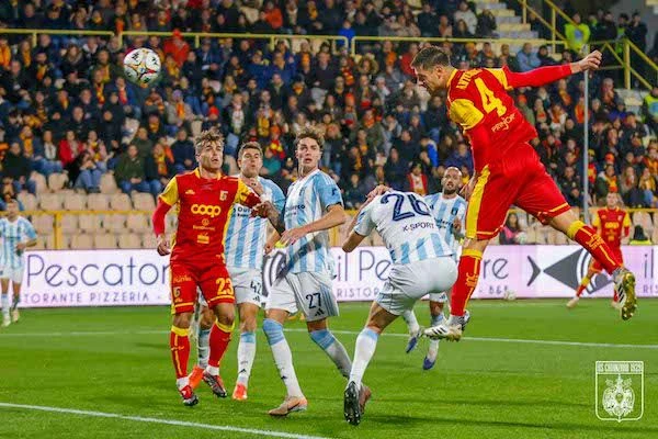 Giallorossi concentrati in vista della gara esterna con i canarini di mister Sottil