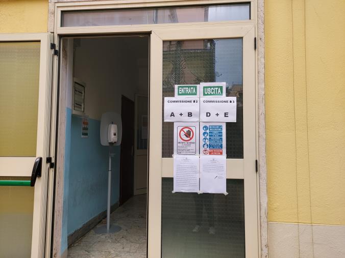 images Catanzaro, 5 studenti del Liceo Scientifico 'Siciliani'  selezionati per la fase finale dell'  Olimpiadi di Fisica 