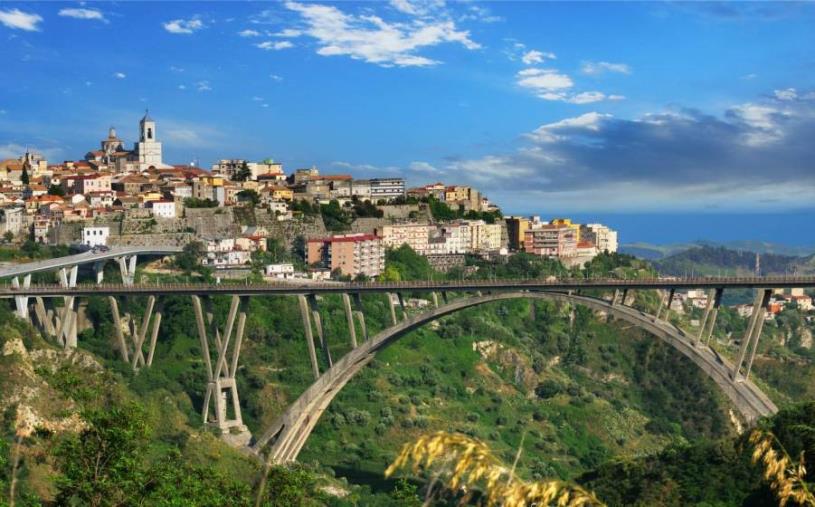 images Medaglia al Merito Civile alla Città di Catanzaro, mercoledì la cerimonia in Prefettura