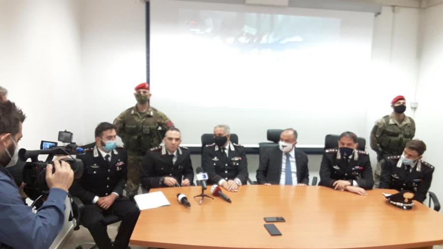 Autobomba a Limbadi. Ecco chi ha posizionato l'esplosivo (NOMI E VIDEO)   images Autobomba a Limbadi. Ecco chi ha posizionato l'esplosivo (NOMI E VIDEO)