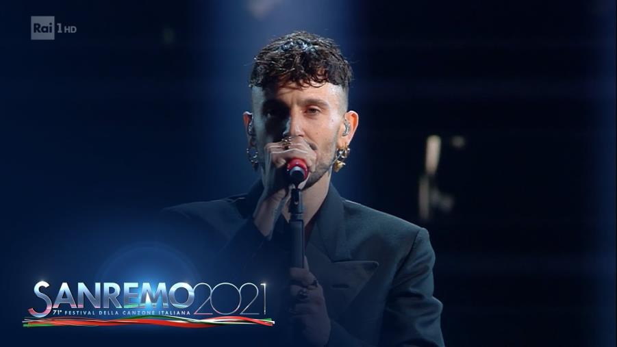 images Sanremo 2021. Il calabrese Aiello penultimo: 4 motivi per cui è stato comunque un successo 