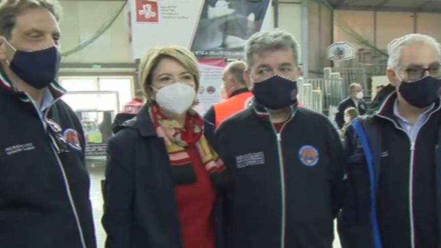 images Attivato a Vibo il Centro vaccinazioni. Spirlì: "Siamo arrivati a raggiungere l'80 per cento di utilizzo delle dosi consegnate"
