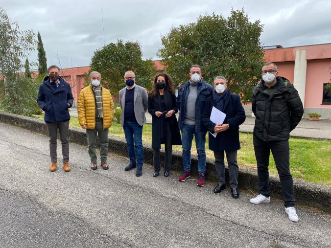 Sicurezza. Ferro (FdI), Siulp e Fsp: "Istituire anche a Catanzaro una sede autonoma del Reparto Mobile" images Sicurezza. Ferro (FdI), Siulp e Fsp: "Istituire anche a Catanzaro una sede autonoma del Reparto Mobile"