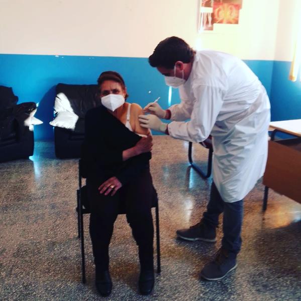 Vaccini. Il sindaco di Sellia, Zicchinella: "Per cambiare passo non servono task force, fateci utilizzare la forza del volontariato" images Vaccini. Il sindaco di Sellia, Zicchinella: "Per cambiare passo non servono task force, fateci utilizzare la forza del volontariato"