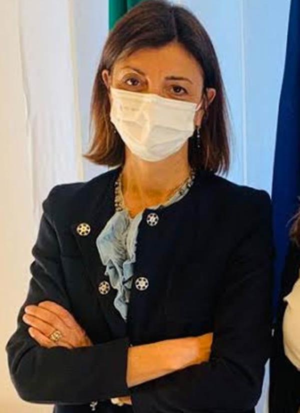 images Si è insediata Roberta Lulli, nuovo prefetto di Vibo: "Ascolto nei confronti di tutti ma le decisioni spettano a me" 
