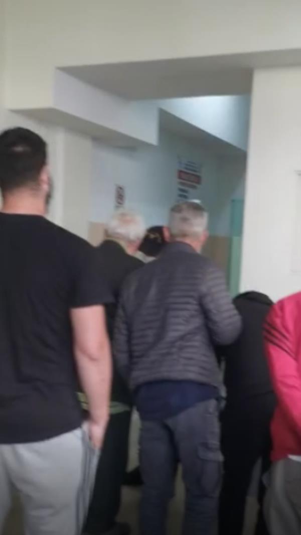 images Ospedale di Soverato. File che durano ore in attesa dei vaccini, Codacons: "Manca il rispetto"