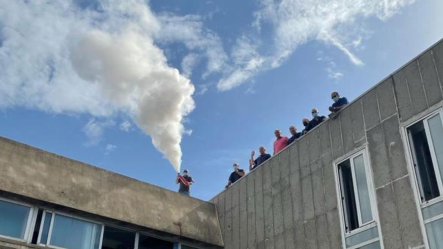 Crotone. I dipendenti del Corap salgono sul tetto: "Siamo senza stipendio da 7 mesi" images Crotone. I dipendenti del Corap salgono sul tetto: "Siamo senza stipendio da 7 mesi"