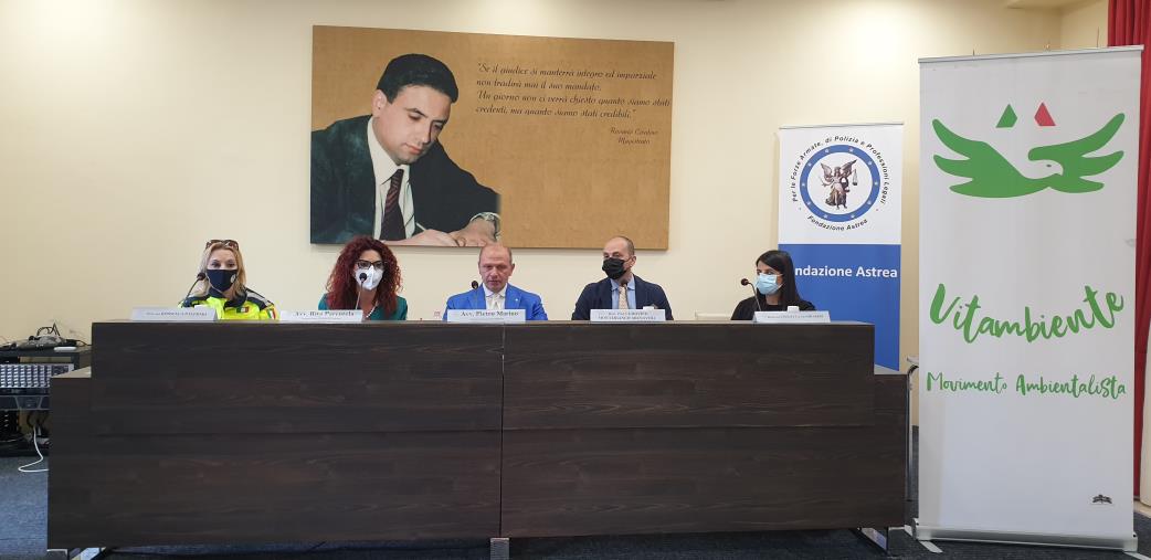 Catanzaro. "Vacciniamoci informati": Vitambiente ne discute con gli addetti ai lavori images Catanzaro. "Vacciniamoci informati": Vitambiente ne discute con gli addetti ai lavori