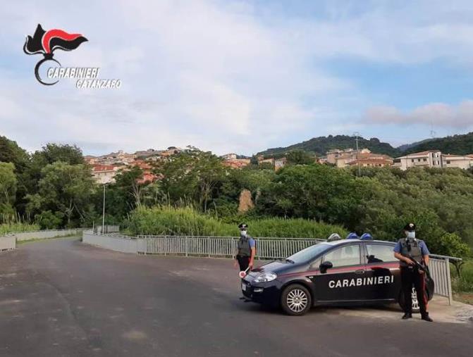 images Maida. Rubano un trattore ma non badano alla videosorveglianza: individuati gli autori del furto