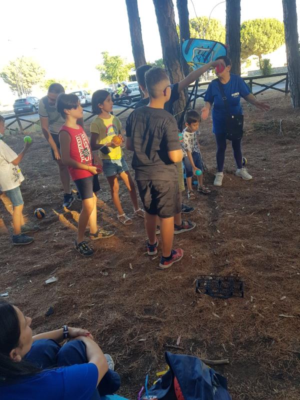 images Catanzaro. 'Tessere di Comunità' apre le porte del “Villaggio delle famiglie” nella pineta di Giovino