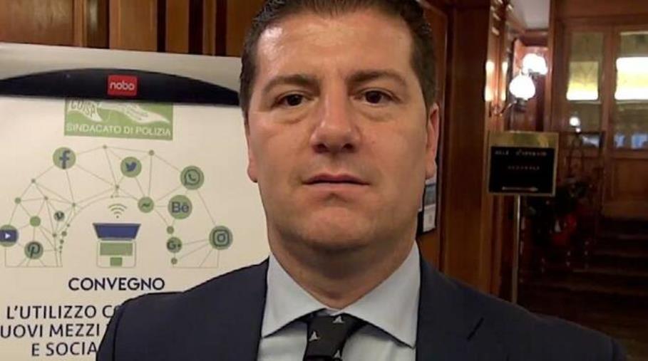 Oltre 100 immigrati irregolari fuggiti dal Centro di Isola di Capo Rizzuto. Pianese (Coisp): "Situazione fuori controllo" images Oltre 100 immigrati irregolari fuggiti dal Centro di Isola di Capo Rizzuto. Pianese (Coisp): "Situazione fuori controllo"