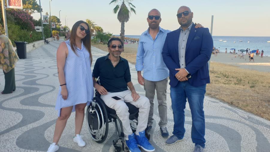 Montauro. Arte, "Panta Festival": Il lungomare ospita le carte del "Mercante in Fiera" di Viapiana images Montauro. Arte, "Panta Festival": Il lungomare ospita le carte del "Mercante in Fiera" di Viapiana