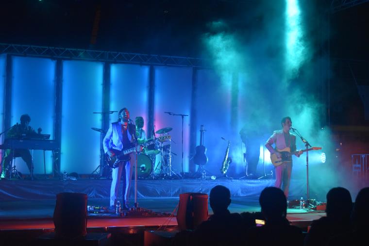 images Di musica leggerissima e altri toy boys cantautori: Colapesce e Dimartino ieri sera all'Unical (SCALETTA)  