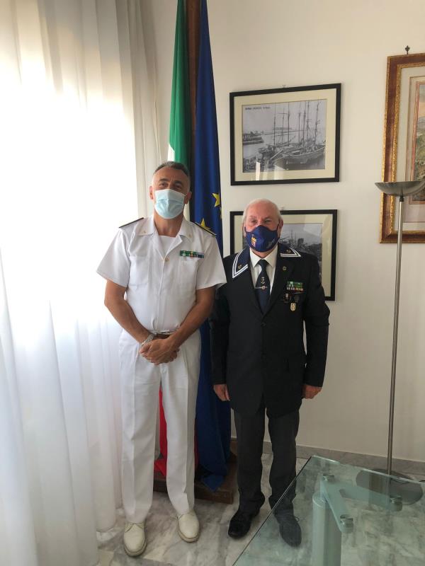 Reggio. Il presidente uscente dell'Anmi Calogero Aquilina saluta in Capitaneria images Reggio. Il presidente uscente dell'Anmi Calogero Aquilina saluta in Capitaneria