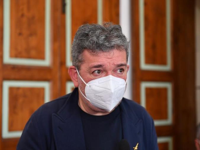 Situazione incendi, Spirlì: «Attivi 57 roghi, lavoriamo per far rientrare l'emergenza» images Situazione incendi, Spirlì: «Attivi 57 roghi, lavoriamo per far rientrare l'emergenza»