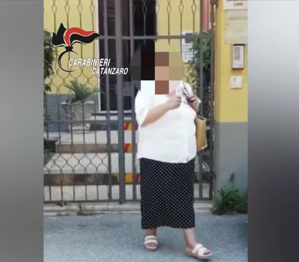 images Falsa cieca a Catanzaro, il Riesame ribalta le accuse: "Indennità compatibile con la sua patologia"