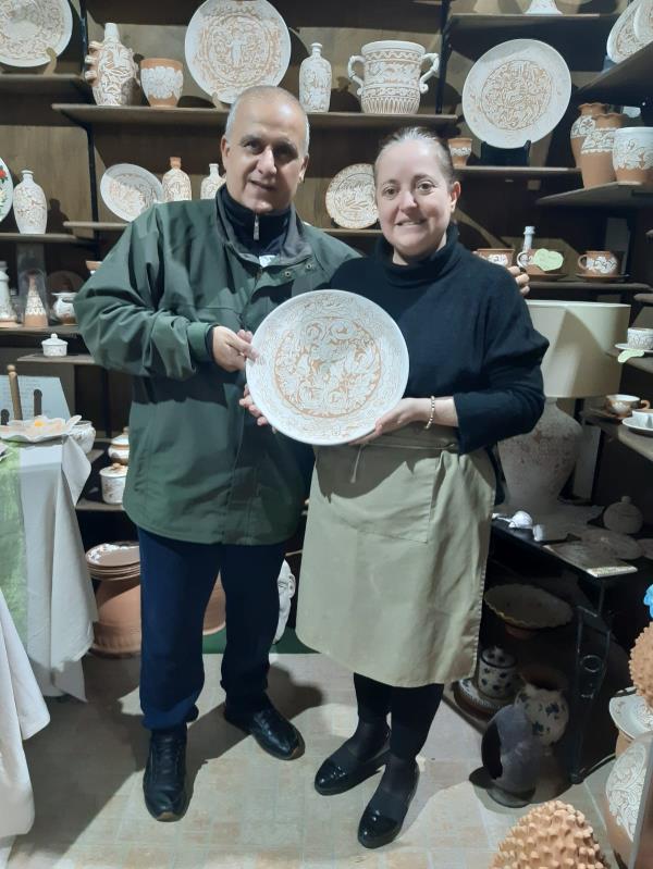 images Squillace, il borgo della ceramica. Viaggio nel laboratorio artistico di Tina Gallo dove l'argilla diventa arte  