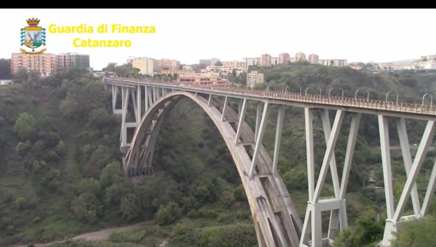 images Appalti in odor di 'ndrangheta, scattano 4 arresti a Catanzaro: in carcere due imprenditori e un finanziere (I NOMI)