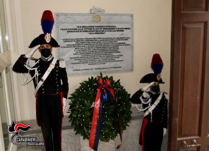 Palmi, i carabinieri ricordano il vice brigadiere Domenico Intravaia e le altre vittime di Nassiriya images Palmi, i carabinieri ricordano il vice brigadiere Domenico Intravaia e le altre vittime di Nassiriya
