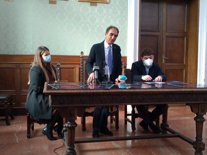 images Catanzaro. “Sarà 3 volte Natale”: tutto pronto per le feste nel centro storico (IL PROGRAMMA)