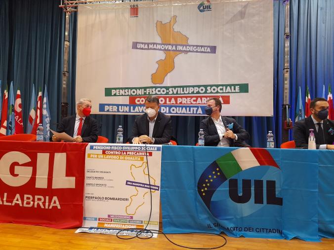 Manovra contestata dai sindacati, Bombardieri da Lamezia: "Rivedere scelte su Fisco" images Manovra contestata dai sindacati, Bombardieri da Lamezia: "Rivedere scelte su Fisco"
