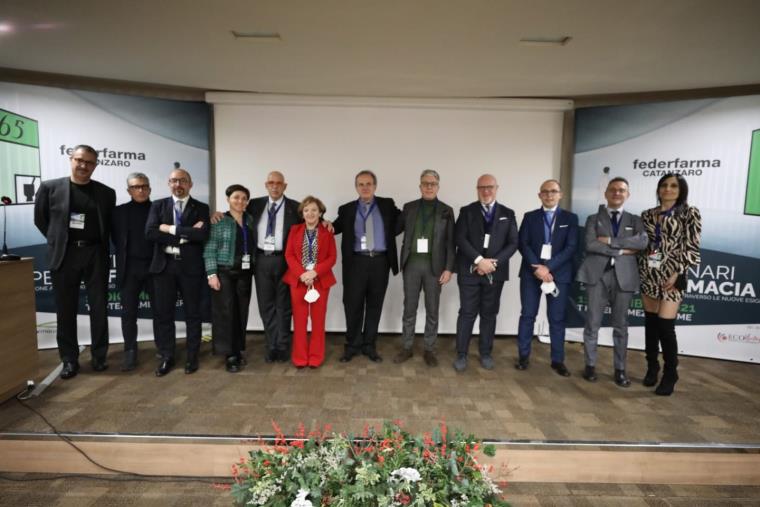 “Nuovi scenari per la farmacia, dalla digitalizzazione ai servizi attraverso nuove esigenze dei clienti”: il simposio di Federfarma Catanzaro images “Nuovi scenari per la farmacia, dalla digitalizzazione ai servizi attraverso nuove esigenze dei clienti”: il simposio di Federfarma Catanzaro