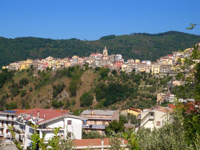 images Gimigliano, ordinanza del sindaco: vietate la vendita di alcolici per evitare assembramenti