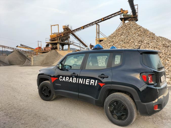 Crotone, arrestato un operaio per furto di materiali inerti images Crotone, arrestato un operaio per furto di materiali inerti