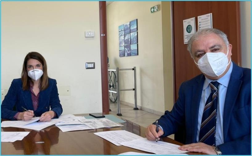 Squillace, la stazione ferroviaria sarà luogo di promozione sociale e turistica: sottoscritta la convenzione con RfI images Squillace, la stazione ferroviaria sarà luogo di promozione sociale e turistica: sottoscritta la convenzione con RfI