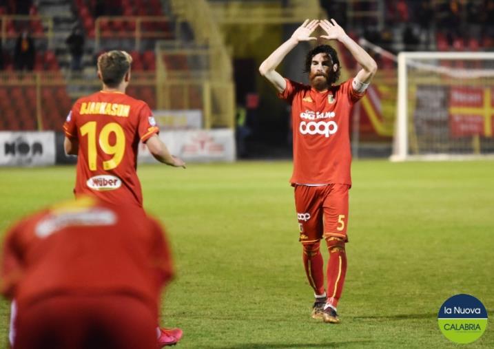 Us Catanzaro 1929, grande attenzione alla prossima gara con il Latina. Martinelli out images Us Catanzaro 1929, grande attenzione alla prossima gara con il Latina. Martinelli out