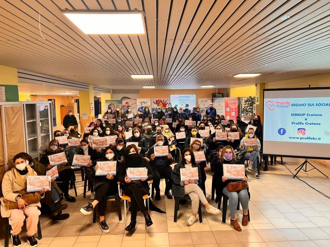 “Bimbi Sicuri”: grande successo ad Isola Capo Rizzuto per il primo corso gratuito di Simeup images “Bimbi Sicuri”: grande successo ad Isola Capo Rizzuto per il primo corso gratuito di Simeup