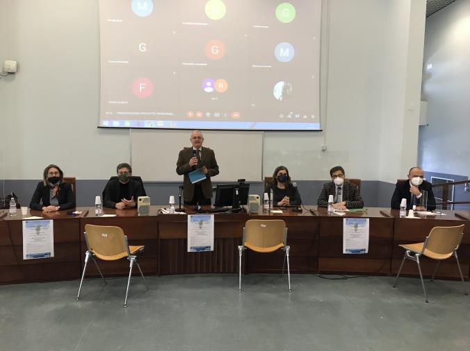 images La transizione ecologica nelle idee degli studenti del Grimaldi Pacioli, col
sostegno di Umg e Confindustria 
