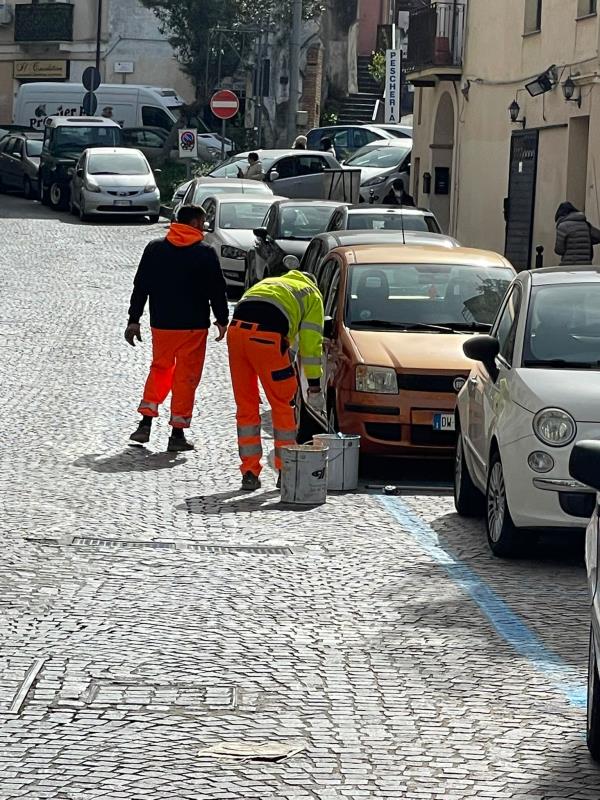 images Strisce bianche convertite in blu a Catanzaro, Commercianti e Artigiani Uniti: "Siamo sconcertati"
