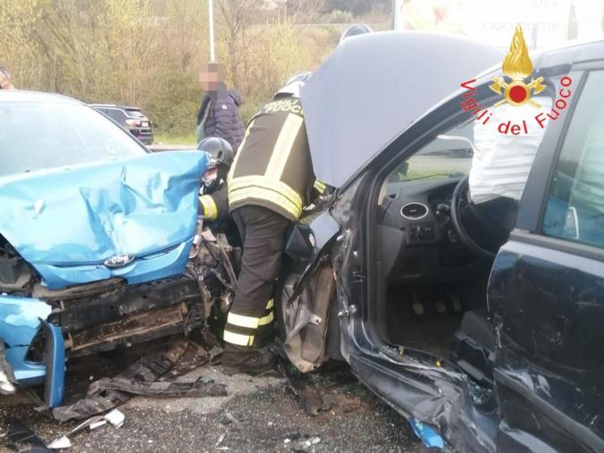 Incidente a Cosenza, diversi feriti: uno è finito in ospedale  images Incidente a Cosenza, diversi feriti: uno è finito in ospedale