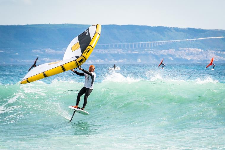 Gizzeria, al via all’Hang Loose Beach il Wing Contest & Foil Expo Village images Gizzeria, al via all’Hang Loose Beach il Wing Contest & Foil Expo Village