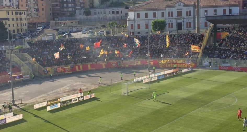 Play-off, CATANZARO vs PADOVA: 0-0. Aquile in palla ma senza reti images Play-off, CATANZARO vs PADOVA: 0-0. Aquile in palla ma senza reti